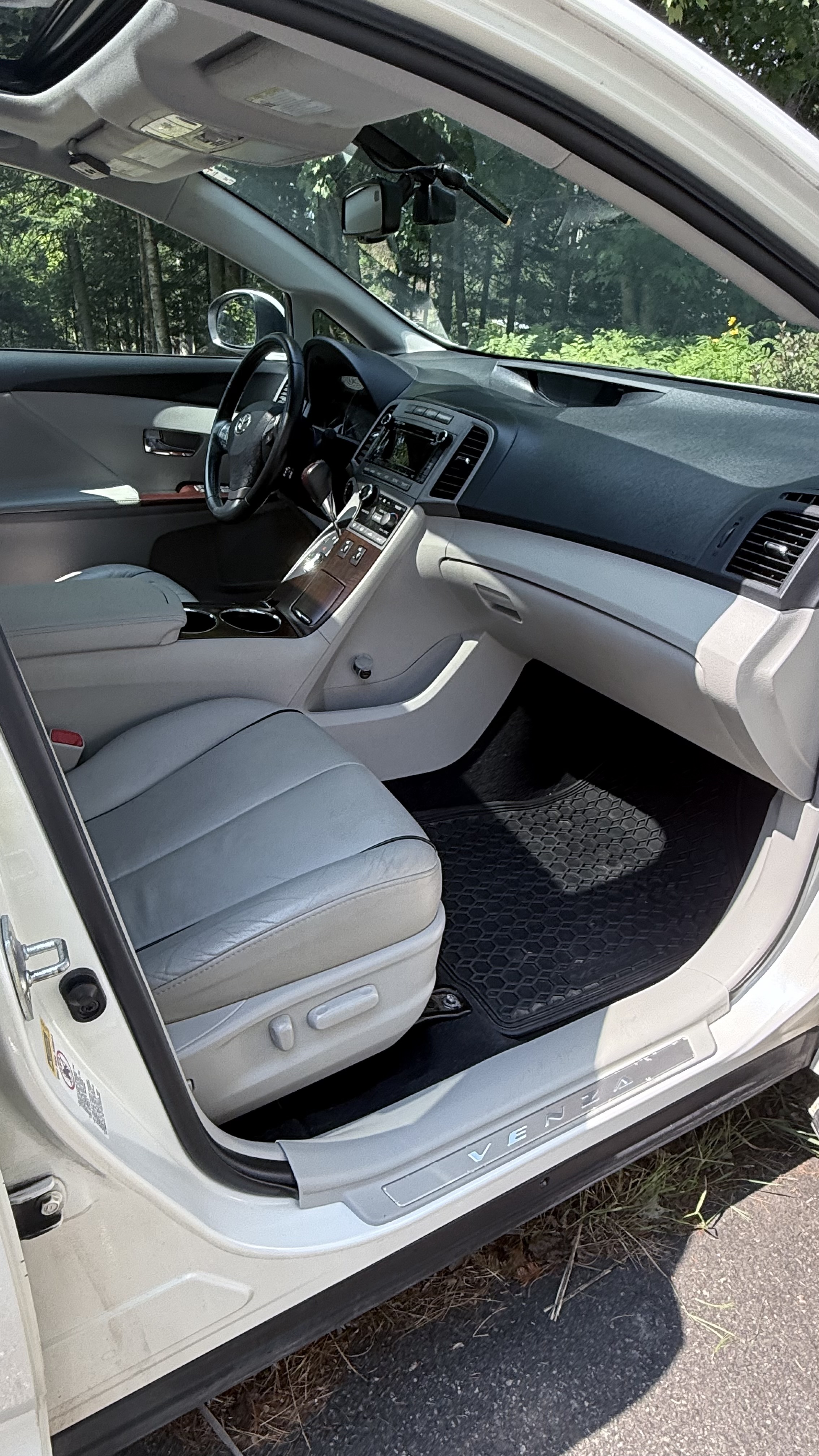 2012 Toyota Venza LTD XLE